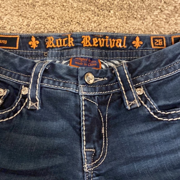 Rock RevivalJeans Sz 26 Blue Distressed Whisper New w/out Tags - Picture 3 of 14